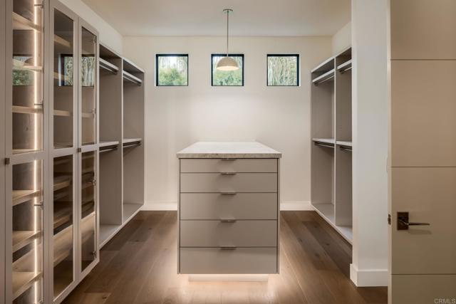 Detail Gallery Image 15 of 39 For 601 N Cedros, Solana Beach,  CA 92075 - 5 Beds | 5/1 Baths