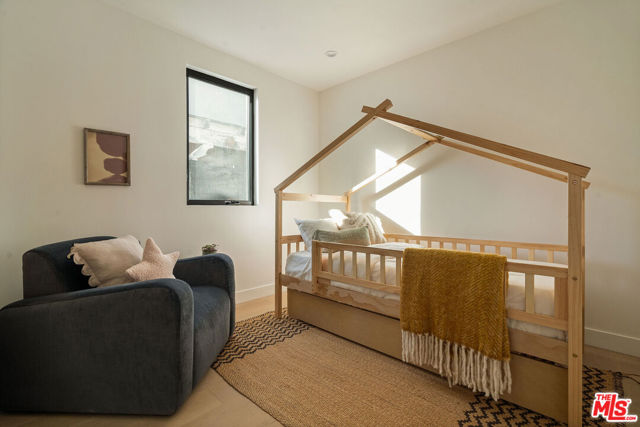 3923 Revere Avenue, Los Angeles CA: https://media.crmls.org/mediaz/f2ce5fc1-3c63-4346-83d8-095796abc215.jpg