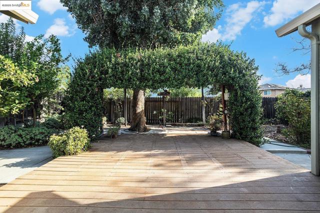 1916 Gamay DR, Oakley CA: https://media.crmls.org/mediaz/f2cec6af-ea70-465c-8ffb-c3b1581e66e9.jpg