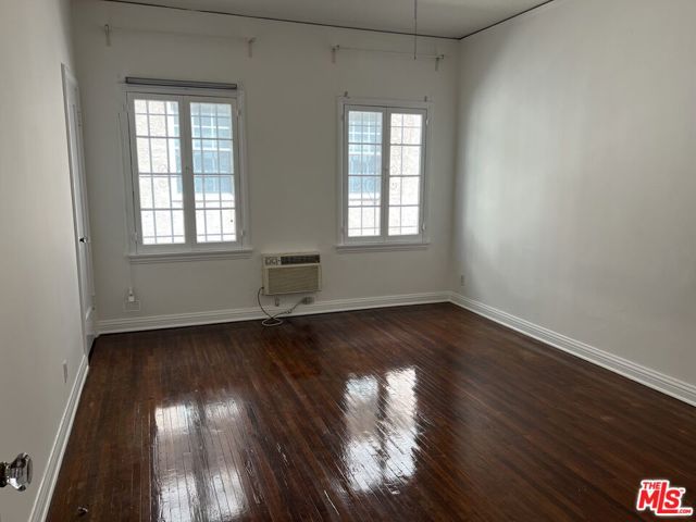 741 S Mansfield Avenue, Los Angeles CA: https://media.crmls.org/mediaz/f2cf59c6-d50e-466f-8885-1652f798292f.jpg