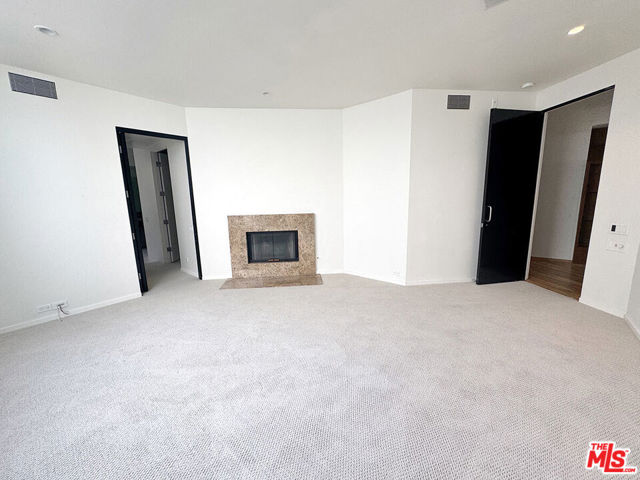 3505 Ocean Front Walk, Marina del Rey CA: https://media.crmls.org/mediaz/f2d086cb-4a06-4ce8-8735-95f85da836ae.jpg