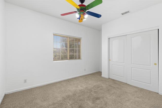 24849 Pappas Rd, Ramona CA: https://media.crmls.org/mediaz/f2d119f1-8b55-4ce1-a430-842d93b47b67.jpg