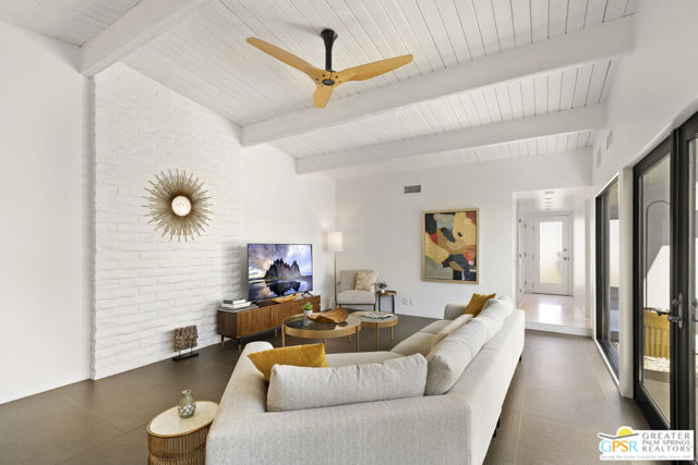 2084 S Lagarto Way, Palm Springs CA: https://media.crmls.org/mediaz/f2d16e30-401e-44f8-9bf0-e0199dc214f3.jpg