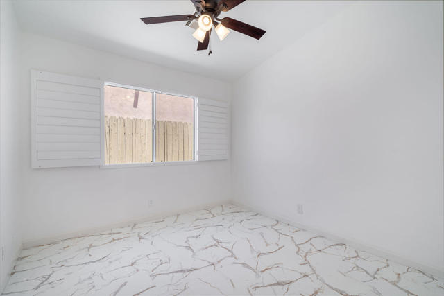 53045 Avenida Obregon, La Quinta CA: https://media.crmls.org/mediaz/f2d1af04-fd09-43b4-8a8c-2c0905ffe884.jpg
