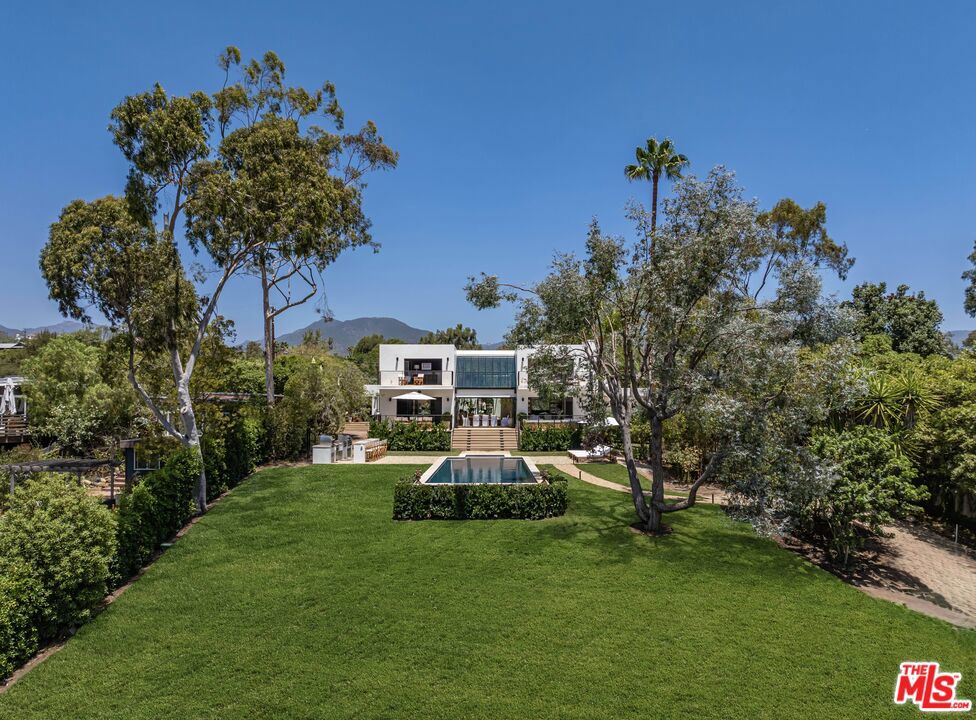 MLS #26867617 image #2