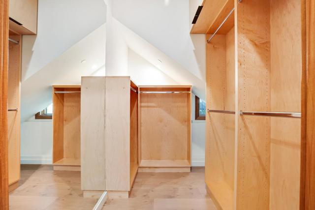 786 Humboldt Road, Brisbane CA: https://media.crmls.org/mediaz/f2d28eaa-213c-42b6-868b-78a52058e5b1.jpg