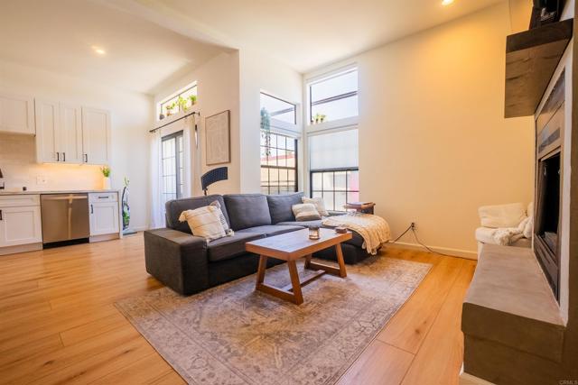 270 Dahlia Ave, Imperial Beach CA: https://media.crmls.org/mediaz/f2d42edf-f675-4992-8a52-3a30bf455b2c.jpg