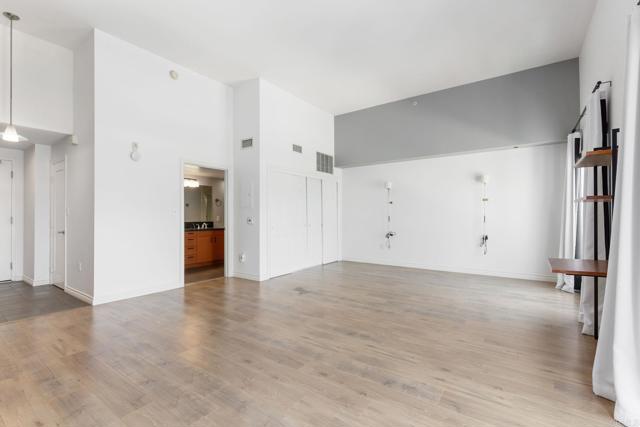 Image 18 of 35 For 550 15th Street 809