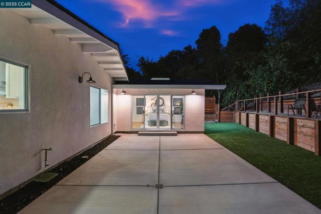 1717 Springbrook Rd, Lafayette CA: https://media.crmls.org/mediaz/f2d585bb-664f-4a50-b6c8-4ad12597f7dd.jpg