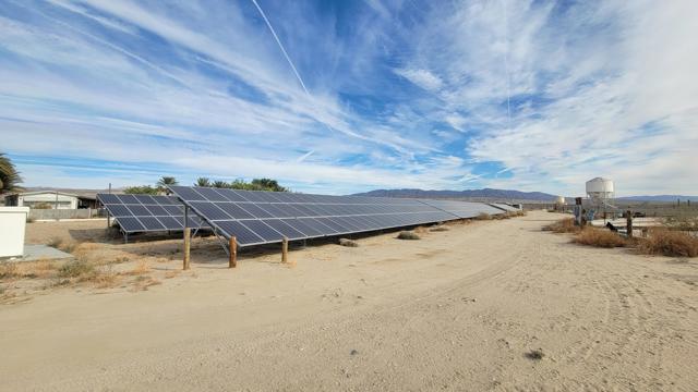 96400 70th Avenue, Thermal CA: https://media.crmls.org/mediaz/f2d587fd-7c35-4efa-bb3a-a596f7630740.jpg