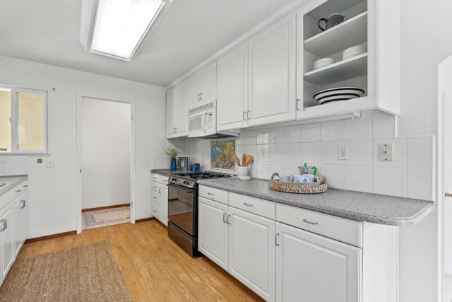 150 Sir Francis Court, Capitola CA: https://media.crmls.org/mediaz/f2d59cf9-cfbd-4428-b698-7033c173bba3.jpg
