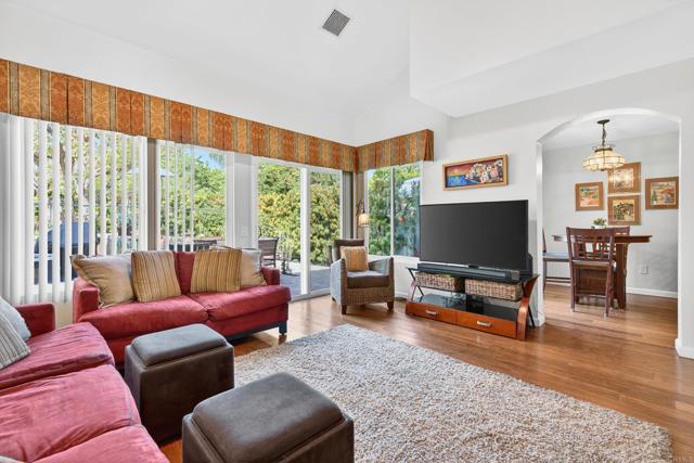 Detail Gallery Image 11 of 45 For 2128 Northshore Dr #B,  Chula Vista,  CA 91913 - 3 Beds | 2/1 Baths