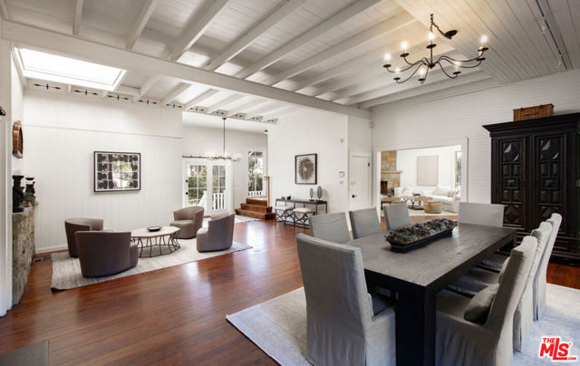 1835 Santa Monica Road, Carpinteria CA: https://media.crmls.org/mediaz/f2d85ebf-315b-47e8-8efe-7bdf5bd3ddfb.jpg