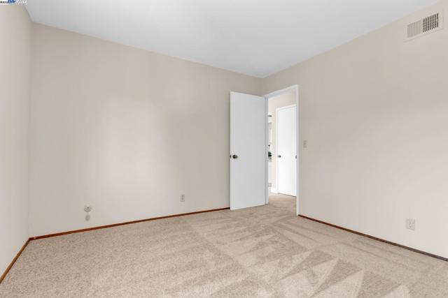 38 Barcelona Pl, Danville CA: https://media.crmls.org/mediaz/f2d86604-3f67-492a-9ac3-865ca8dd0a6a.jpg