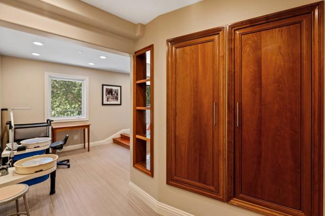 55 Vista Verde Way, Portola Valley CA: https://media.crmls.org/mediaz/f2dc6261-ac67-4304-b009-702b9076368e.jpg