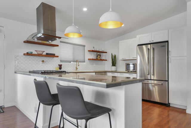 49305 Highway 74, Palm Desert CA: https://media.crmls.org/mediaz/f2dc8df5-51ed-4730-9e55-eb4e191b59d7.jpg