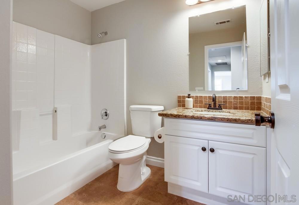 MLS #250041087SD image #21