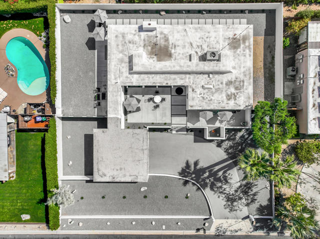 71350 Halgar Road, Rancho Mirage CA: https://media.crmls.org/mediaz/f2dd261e-53b1-4b60-92ac-edd88ff9c569.jpg