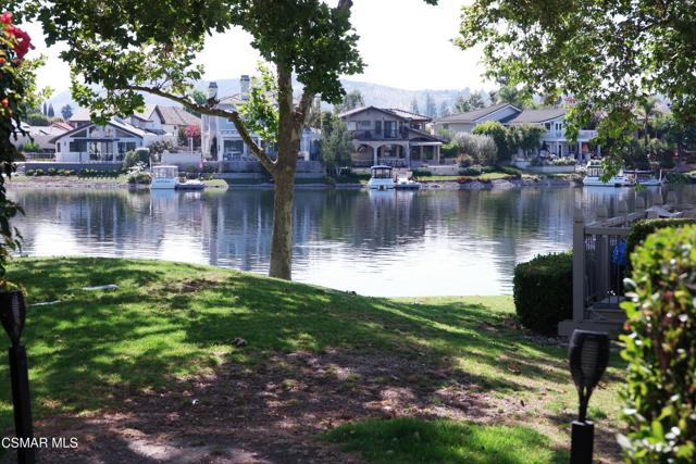1218 S Westlake Boulevard, Westlake Village CA: https://media.crmls.org/mediaz/f2dd576a-2348-49e8-a508-2c663e7a555e.jpg