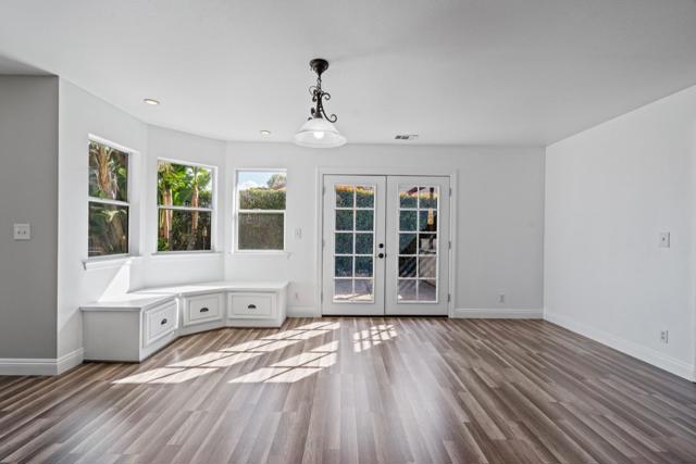 961 Alder Street, Hollister CA: https://media.crmls.org/mediaz/f2dd8315-79f5-43ab-8dd9-4688f4c6d6e0.jpg