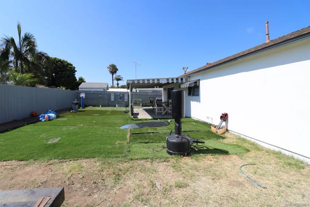 1252 Fourth Ave, Chula Vista CA: https://media.crmls.org/mediaz/f2ddbe42-838a-4b16-ba08-5a2afa89fc93.jpg