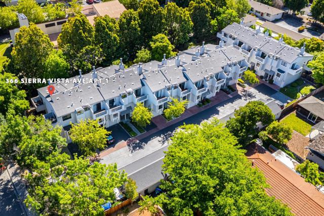 366 Sierra Vista Avenue, Mountain View CA: https://media.crmls.org/mediaz/f2e1c72a-f62c-4fe0-808a-1a145cae0bb8.jpg