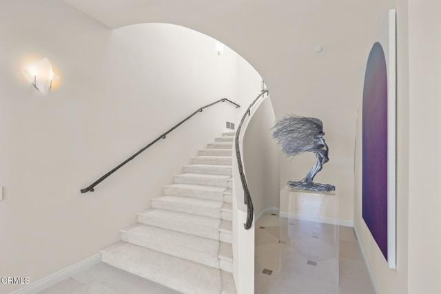 1135 Capri Way, Oxnard CA: https://media.crmls.org/mediaz/f2e25d2e-c26c-481d-a85e-48cea2569a67.jpg