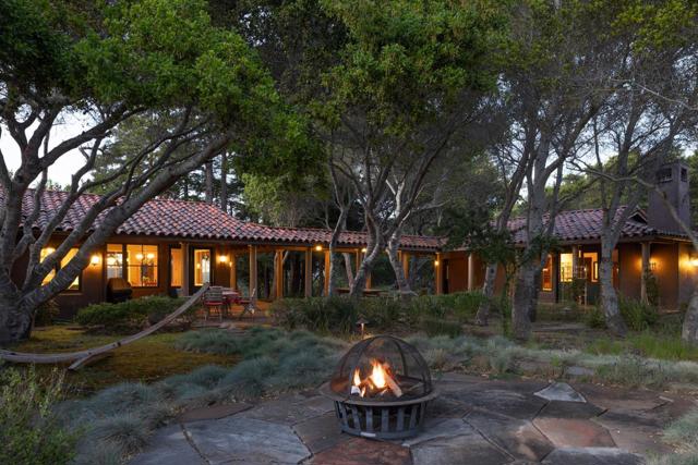 3 Rancho San Carlos Road, Carmel CA: https://media.crmls.org/mediaz/f2e4124f-da63-44ac-a7e6-8513f9dc5610.jpg