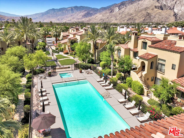 208 Villorrio Drive, Palm Springs CA: https://media.crmls.org/mediaz/f2e484e3-cc38-432d-8090-2f9cfd65ca5b.jpg