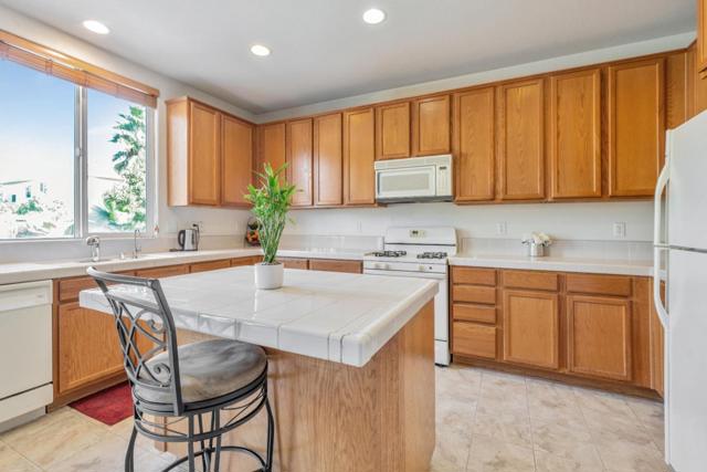 1433 Brahma Street, Patterson CA: https://media.crmls.org/mediaz/f2e5f14d-6ab6-47c1-894d-a082d3c49400.jpg