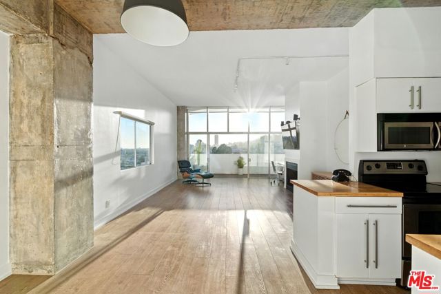 1155 N La Cienega Boulevard, West Hollywood CA: https://media.crmls.org/mediaz/f2e607b1-51e0-4f6a-b3cd-050da6452086.jpg