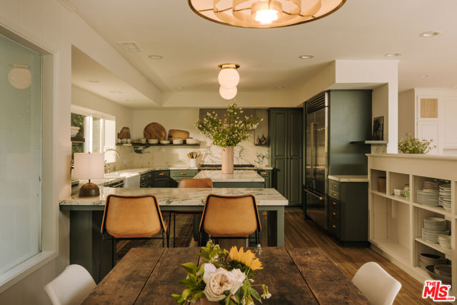 2610 Mandeville Canyon Road, Los Angeles CA: https://media.crmls.org/mediaz/f2e6399e-2f90-4f8b-b884-7a0cafb4fd9f.jpg