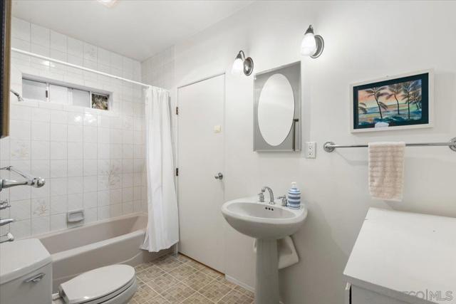 724 Ormond, San Diego CA: https://media.crmls.org/mediaz/f2e74a8d-5285-454d-8b50-a763a5b03fc0.jpg