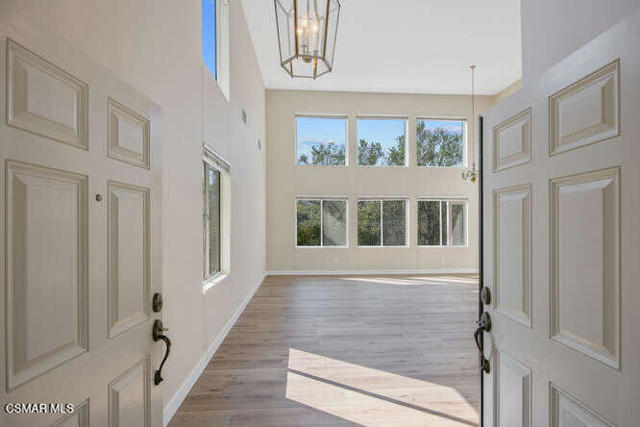 1636 Meadowglen Court, Newbury Park CA: https://media.crmls.org/mediaz/f2e7fb55-57de-4382-839b-6c45d7dbb0ea.jpg