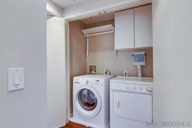 2445 Brant St, San Diego CA: https://media.crmls.org/mediaz/f2e8c8d8-70ad-4bdd-b242-b0557a17b3e5.jpg