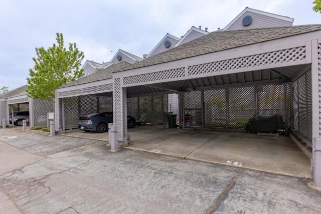 100 Lucky Drive, Corte Madera CA: https://media.crmls.org/mediaz/f2e9e358-4bd1-487b-8fed-e4047680e1e4.jpg