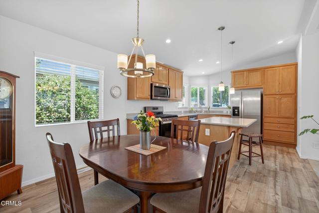 1075 Loma Drive, Ojai CA: https://media.crmls.org/mediaz/f2ea8b57-8196-4d47-a403-86ee407a9af7.jpg