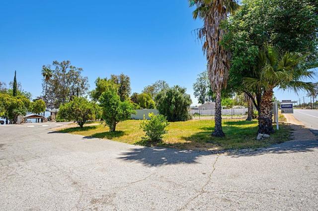 Detail Gallery Image 43 of 56 For 17030 Grand Ave, Lake Elsinore,  CA 92530 - 4 Beds | 2 Baths