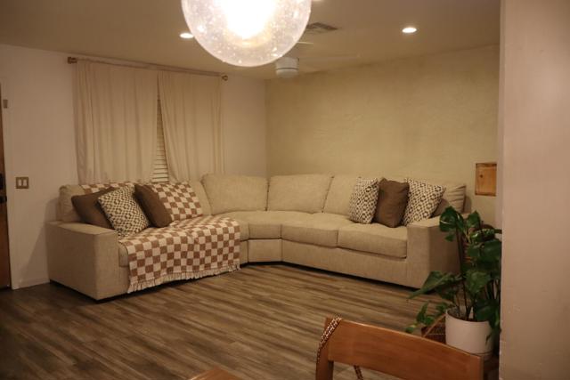 16290 Via Vista, Desert Hot Springs CA: https://media.crmls.org/mediaz/f2ec5844-2f3e-4cba-a16b-29638ed91ee3.jpg