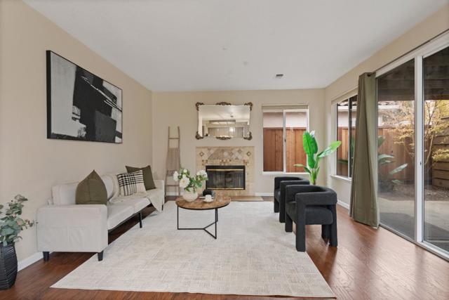 1258 De Cunha Court, Salinas CA: https://media.crmls.org/mediaz/f2ec7d97-a70f-4573-b621-1ebabc6323dd.jpg