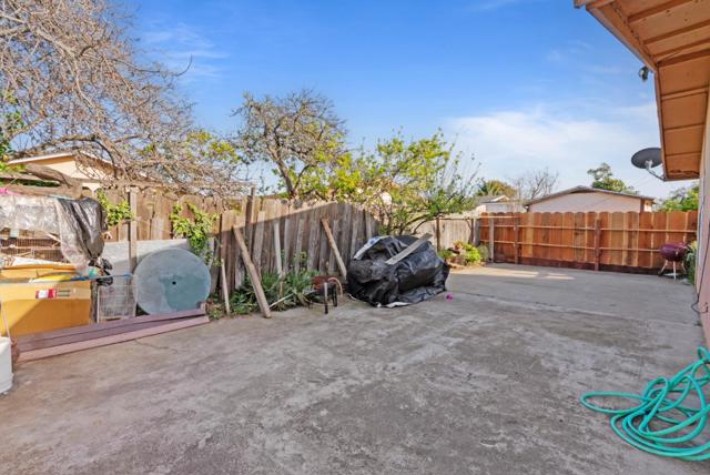 1780 Truckee, Salinas CA: https://media.crmls.org/mediaz/f2ec7e46-f4fc-4fbe-9a08-a8841c15f3a6.jpg