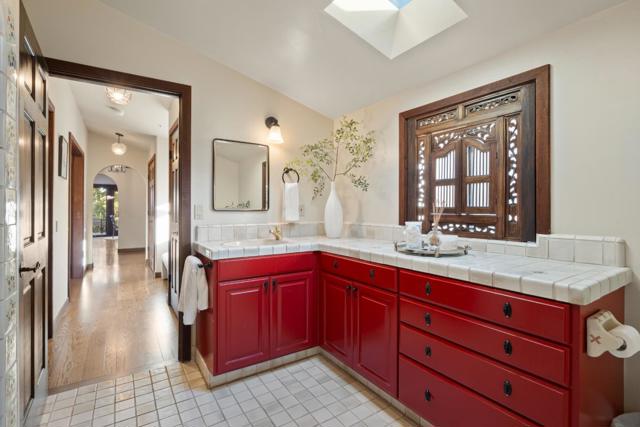 707 Vista Drive, Redwood City CA: https://media.crmls.org/mediaz/f2eca8a2-6366-4cd5-b19b-bab5ae12ab85.jpg