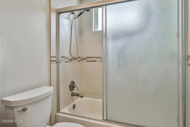1878 Moore Street, Simi Valley CA: https://media.crmls.org/mediaz/f2ed0833-8207-48f3-bd3b-94d54235055c.jpg