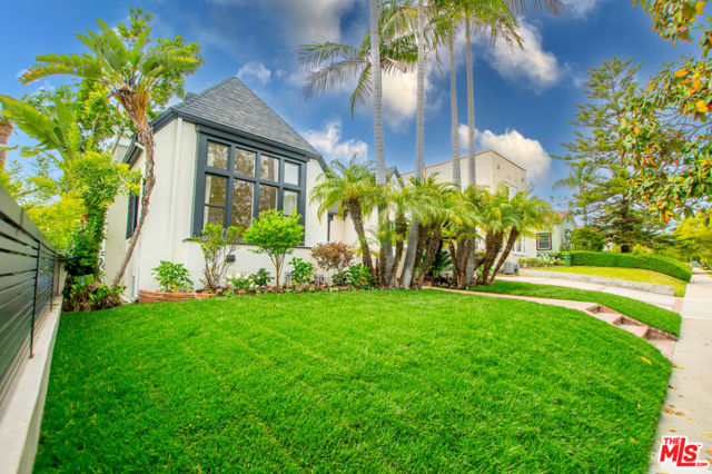 449 S Citrus Avenue, Los Angeles CA: https://media.crmls.org/mediaz/f2ed334d-08e8-4186-a7d3-b3ad76979739.jpg