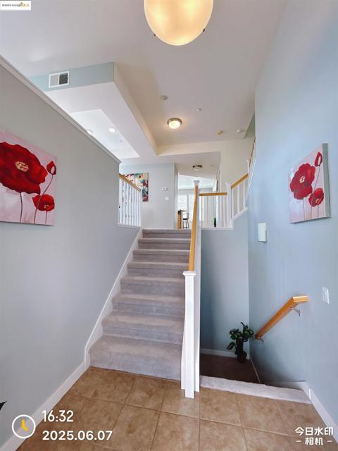 6136 Old Quarry Loop, Oakland CA: https://media.crmls.org/mediaz/f2ed4c55-e236-44d7-a9ce-c8561b0bd829.jpg