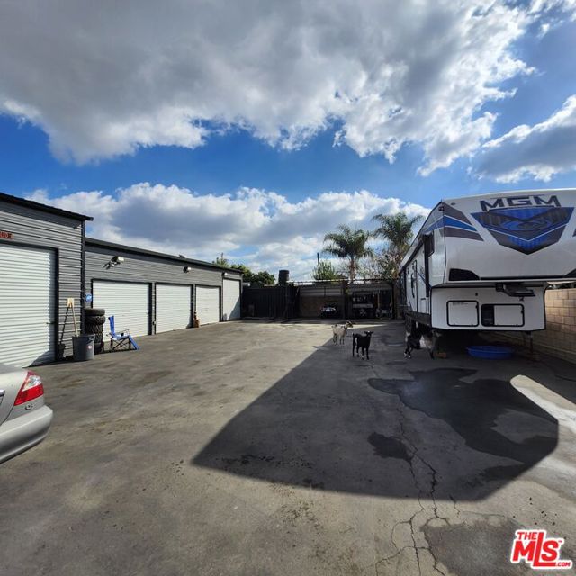 2446 2452 Durfee Avenue, El Monte CA: https://media.crmls.org/mediaz/f2ed678d-bcd6-4577-87ac-b254b37c9798.jpg