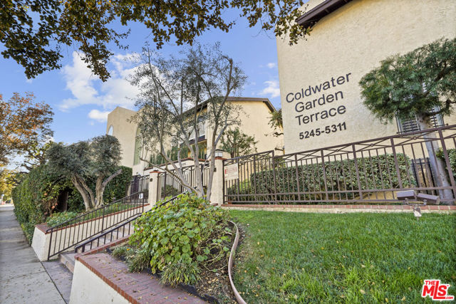 5245 Coldwater Canyon Avenue, Sherman Oaks CA: https://media.crmls.org/mediaz/f2edf355-bb52-4568-87de-f7cb9b0f8471.jpg