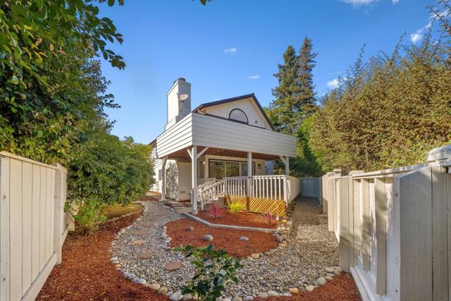 623 High Street, Santa Cruz CA: https://media.crmls.org/mediaz/f2ee18ca-f652-459e-bdd8-af88fc4427c7.jpg