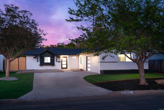 Detail Gallery Image 2 of 55 For 13751 Powers Rd, Poway,  CA 92064 - 5 Beds | 3 Baths