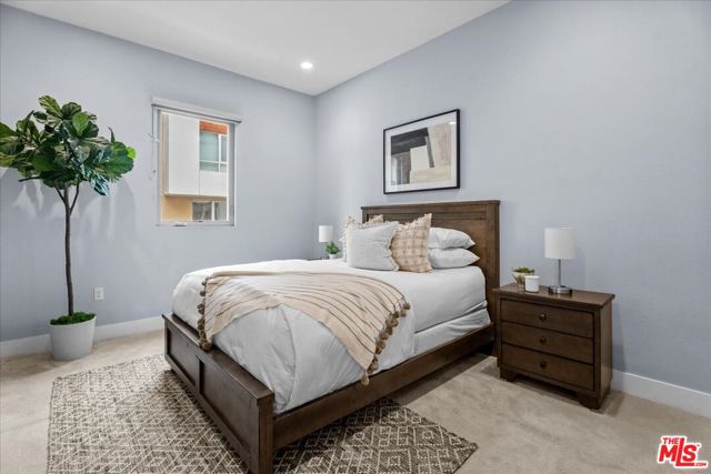 12714 W Sea Spray Place, Playa Vista CA: https://media.crmls.org/mediaz/f2ee576e-88d1-4fcd-b8b3-0eec779d2d06.jpg
